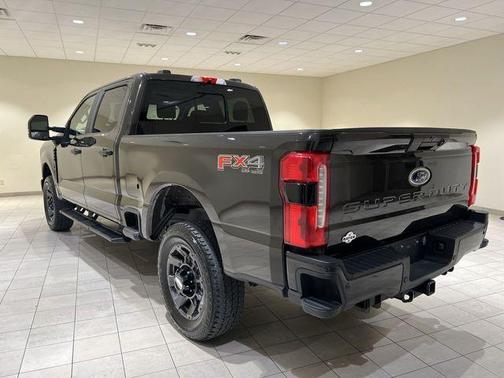 Bronze Metallic 2024 Ford F-250 XL