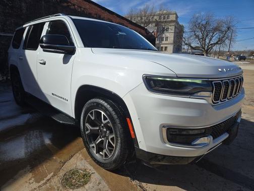 Bright White Clearcoat 2024 Jeep Wagoneer Series III