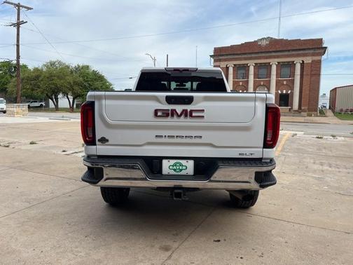 Summit White 2022 GMC Sierra 2500 SLT