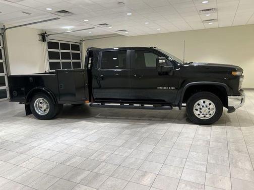 Black 2025 Chevrolet Silverado 3500 LT