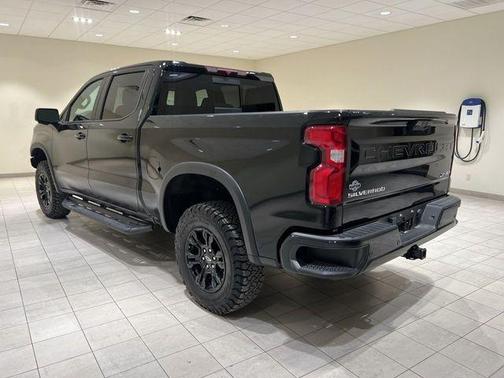 Black 2022 Chevrolet Silverado 1500 ZR2