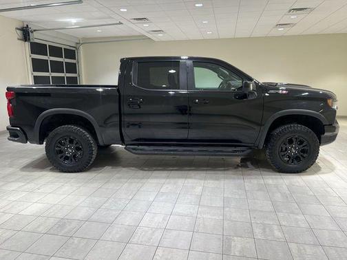 Black 2022 Chevrolet Silverado 1500 ZR2