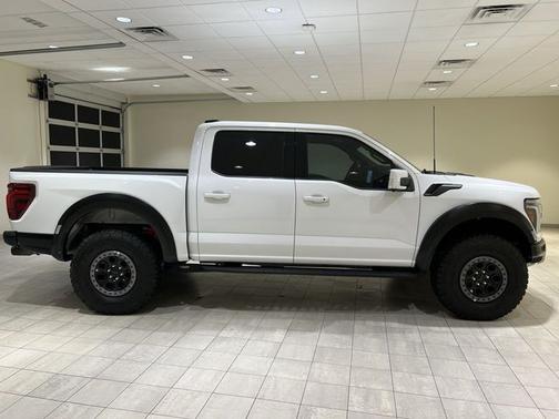 Oxford White 2024 Ford F-150 Raptor