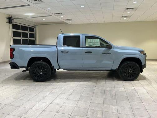 Metallic 2026 Chevrolet Colorado WT