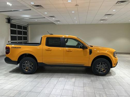 Orange Fury Metallic Tri-Coat 2026 Ford Maverick Tremor