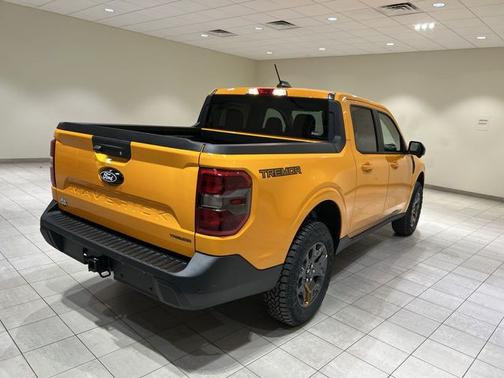 Orange Fury Metallic Tri-Coat 2026 Ford Maverick Tremor