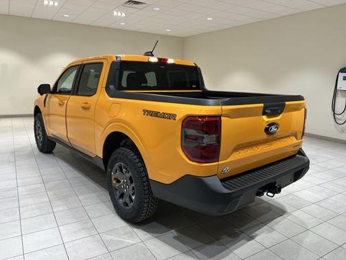 Orange Fury Metallic Tri-Coat 2026 Ford Maverick Tremor