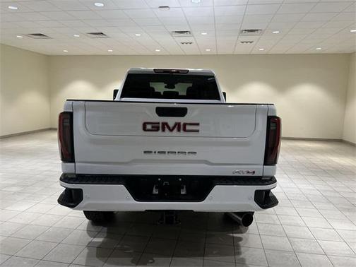 2025 GMC Sierra 2500 AT4
