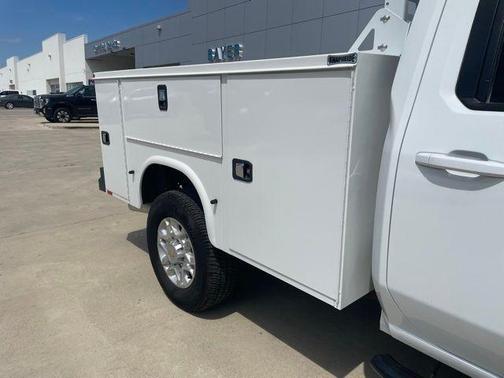 2025 Chevrolet Silverado 3500 LT