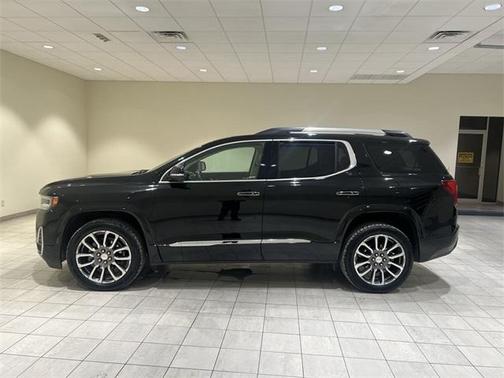 2022 GMC Acadia Denali