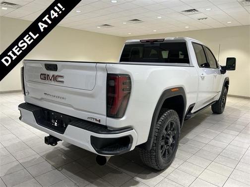 2024 GMC Sierra 2500 AT4