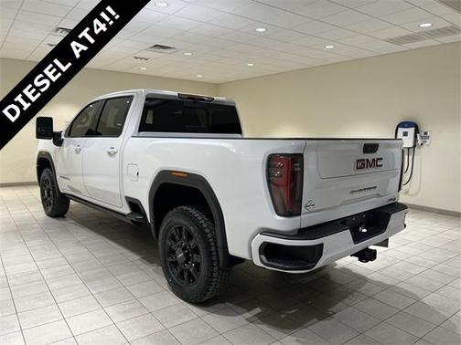 2024 GMC Sierra 2500 AT4