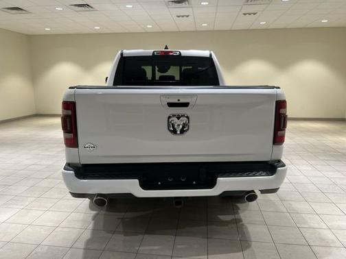 Ivory White Tri-Coat Pearlcoat 2024 RAM 1500 Limited