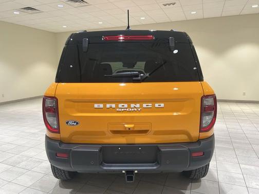 Orange Fury Metallic Tri-Coat 2026 Ford Bronco Sport Badlands