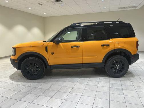 Orange Fury Metallic Tri-Coat 2026 Ford Bronco Sport Badlands