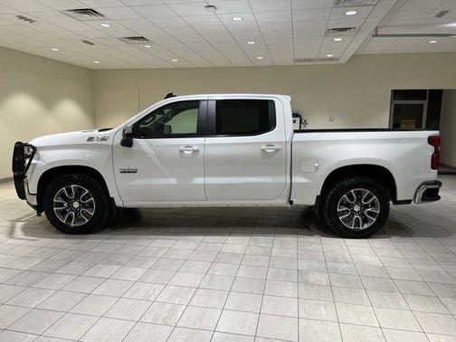 Summit White 2021 Chevrolet Silverado 1500 LT