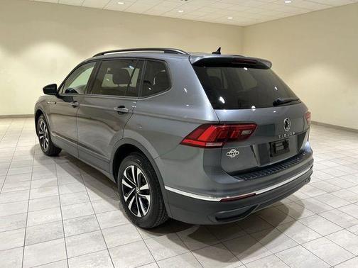 Platinum Gray Metallic 2023 Volkswagen Tiguan 2.0T S