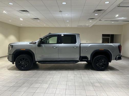 2024 GMC Sierra 2500 AT4