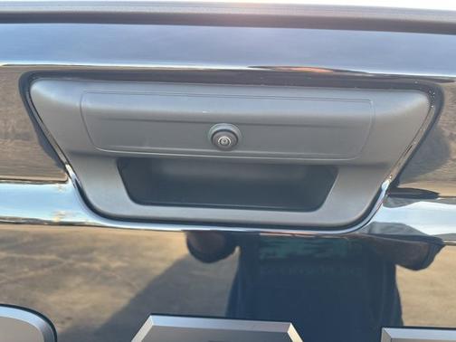 Diamond Black Crystal Pearlcoat 2026 RAM 1500 Tradesman