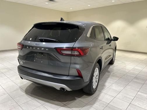Carbonized Gray Metallic 2024 Ford Escape Active