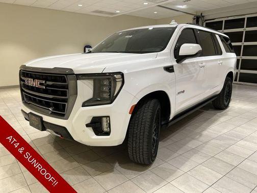 Summit White 2023 GMC Yukon XL AT4