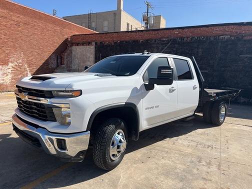 Summit White 2024 Chevrolet Silverado 3500 LT