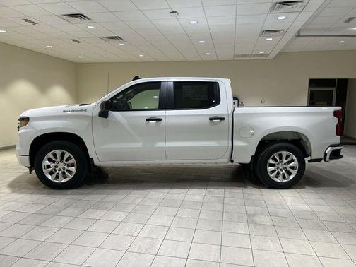 Summit White 2026 Chevrolet Silverado 1500 Custom