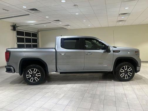Sterling 2024 GMC Sierra 1500 AT4