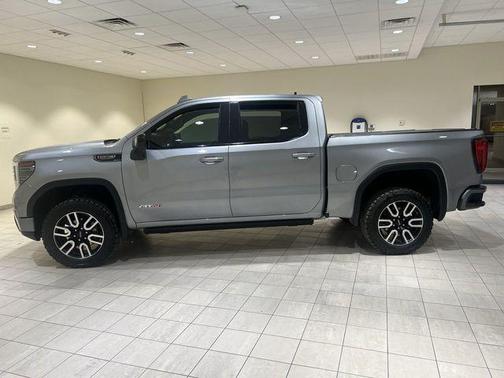 Sterling 2024 GMC Sierra 1500 AT4