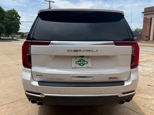 Summit White 2025 GMC Yukon Denali
