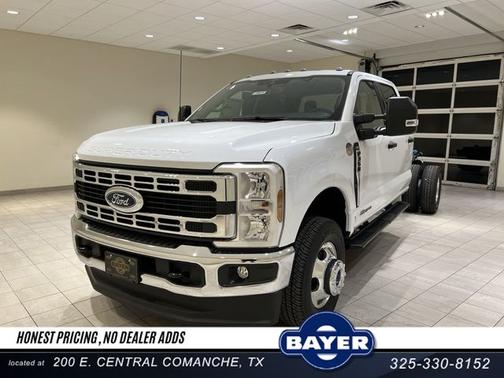 Oxford White 2026 Ford F-350 XLT