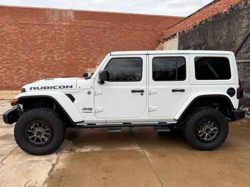 Bright White Clearcoat 2021 Jeep Wrangler Unlimited Rubicon 392
