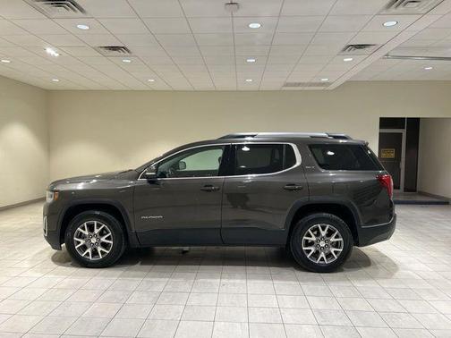 2020 GMC Acadia SLT