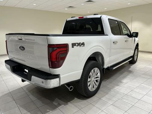 Star White Metallic Tri-Coat 2026 Ford F-150 Lariat