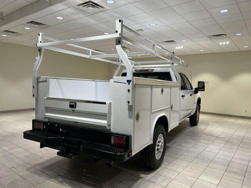 Summit White 2026 Chevrolet Silverado 2500 WT