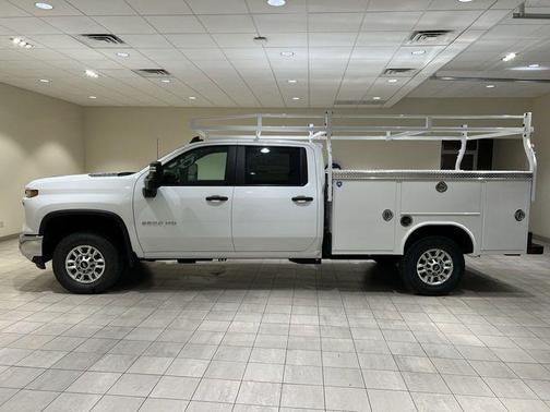 Summit White 2026 Chevrolet Silverado 2500 WT