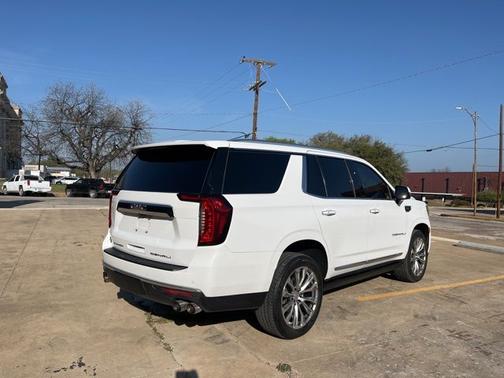 Summit White 2022 GMC Yukon Denali