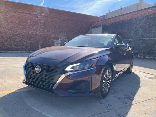 Garnet Pearl Metallic 2025 Nissan Altima 2.5 SV