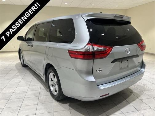 2020 Toyota Sienna L
