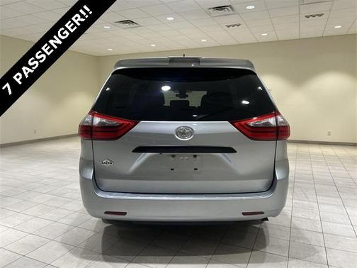 2020 Toyota Sienna L
