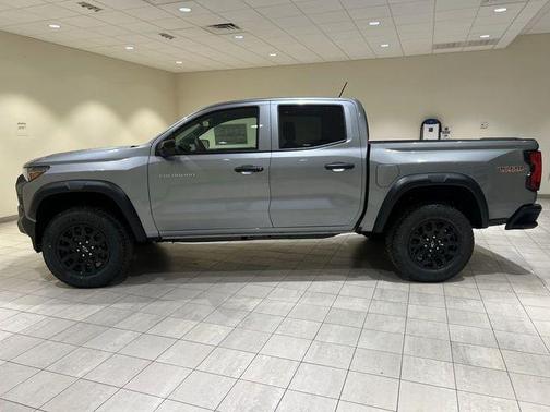 Sterling Gray Metallic 2026 Chevrolet Colorado Trail Boss