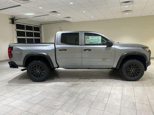 Sterling Gray Metallic 2026 Chevrolet Colorado Trail Boss