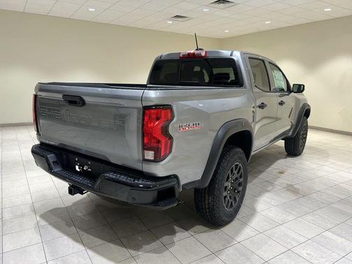 Sterling Gray Metallic 2026 Chevrolet Colorado Trail Boss