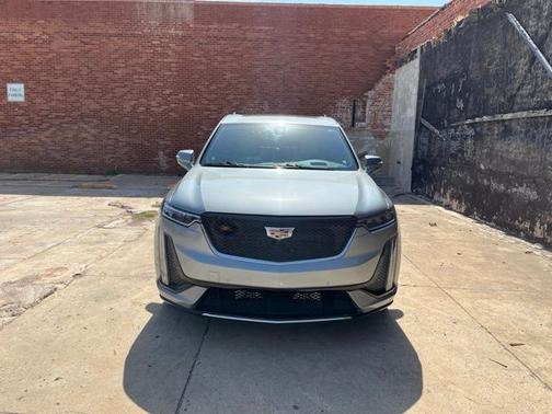 Argent Silver Metallic 2023 Cadillac XT6 Sport