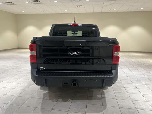 Shadow Black 2026 Ford Maverick XLT