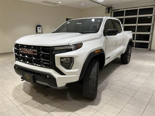 2024 GMC Canyon AT4
