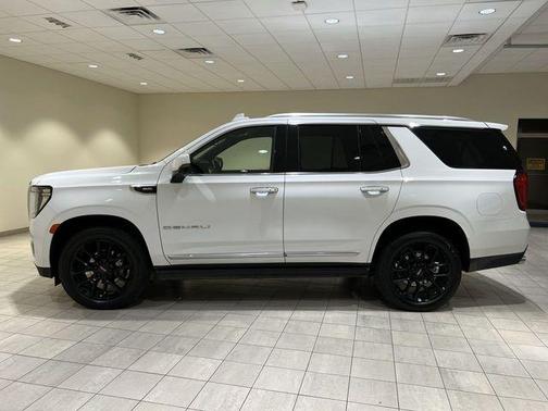 Summit White 2023 GMC Yukon Denali