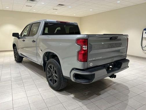 Sterling Gray Metallic 2026 Chevrolet Silverado 1500 Custom