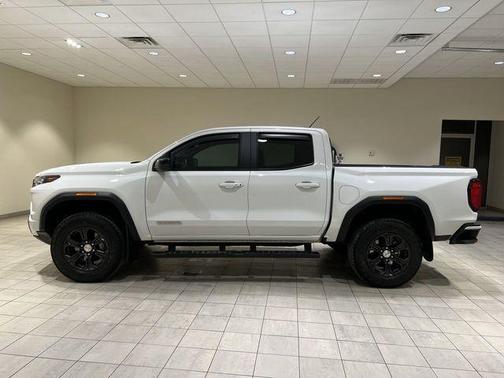 Summit White 2024 GMC Canyon Elevation