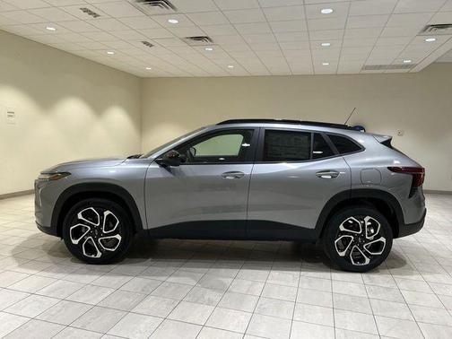 Sterling Gray Metallic 2026 Chevrolet Trax 2RS